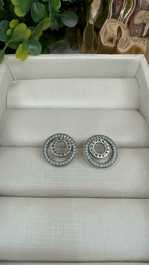 Brinco Circular inspiração pandora