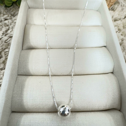 Colar veneziana com bola