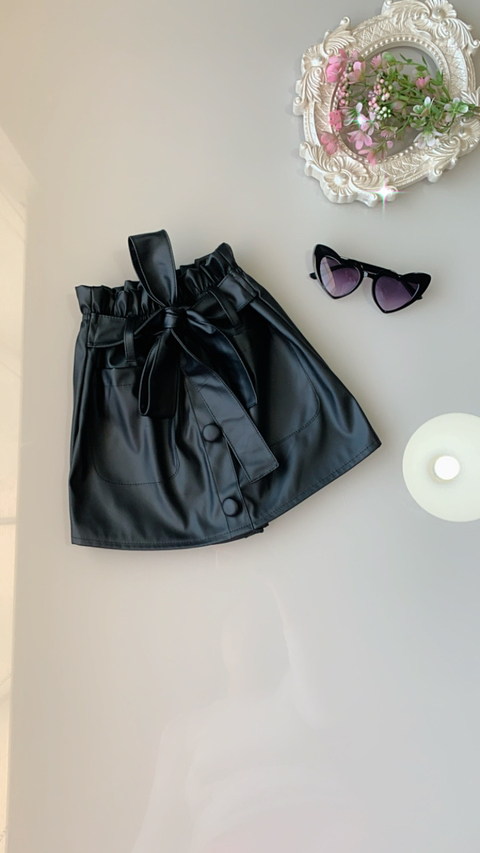 Short Saia Courino Preta