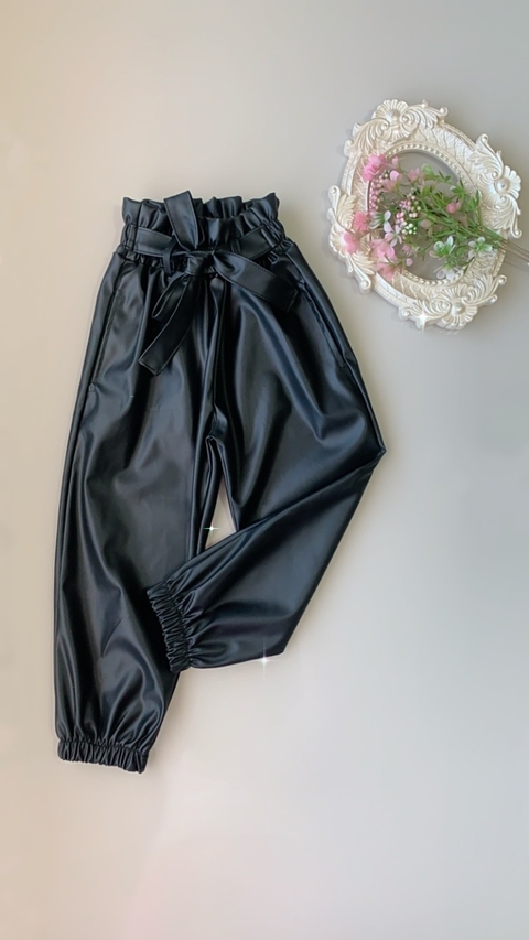 Calça Jogger Courino Preta