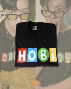 Camiseta Preta HOBI na internet
