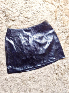 Pollera mini clasico cuerina con cierre