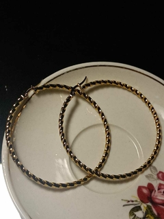 Argollas diseño ondulado