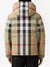 Burberry Jaqueta dupla face matelassê xadrez na internet