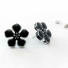 Aretes grandes flor negro y plata - comprar en línea