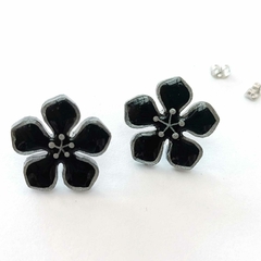 Aretes grandes flor negro y plata