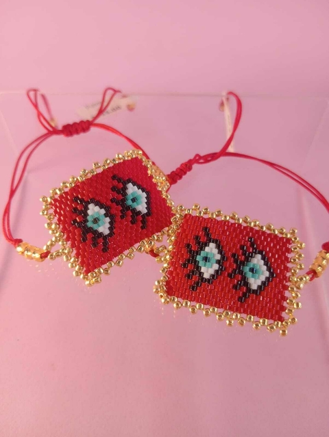 Pulsera roja chaquira