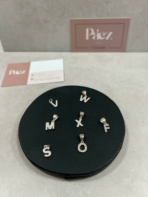 Iniciales pequeñas micropave