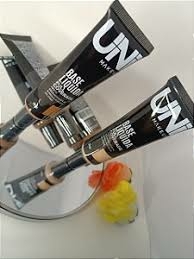 Base líquida matte full coverage UNI MAKEUP Base à prova d'água - comprar online