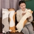 Almohada de Gato de Peluche MIAOHAHA 90cm Beige Suave - Del Mundo