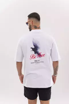 001 CAMISETA OVERSIZED BE FREE LONGUINNI - comprar online