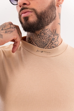 Imagem do 006 CAMISETA GOLA PADRE SLIM LONGUINNI