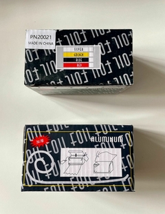 Papel aluminio en caja para cortar