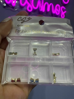 Dije moñitos con strass Cherimoya - comprar online