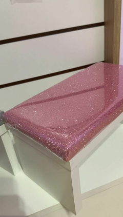 Apoya manos con glitter en internet