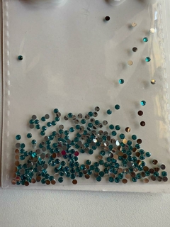 Imagen de Strass pequeños de colores