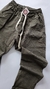 Jogger de gabardina