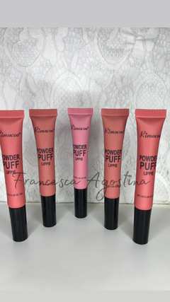 Labial powder puff
