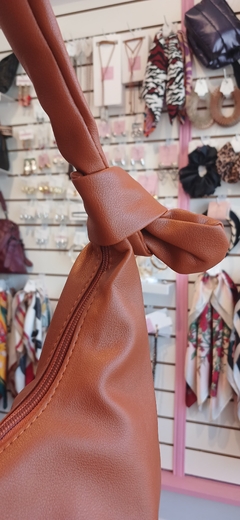 CARTERA ESTILO HOBO CAMEL - comprar online