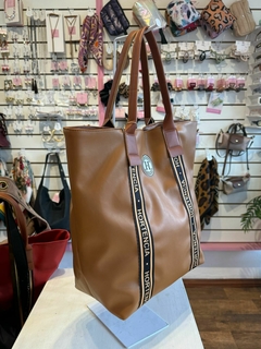 Bolso Hortensia Camel en internet