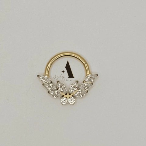 Argola clicker Borboleta luxo titânio pvd gold TN0664