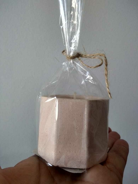 VELAS DE SOJA EN RECIPIENTE ROSA