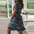 Vestido com gola V e babado - Vitrine Shop - Utilidades