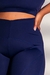 Legging com recortes e cós anatômico F280 na internet