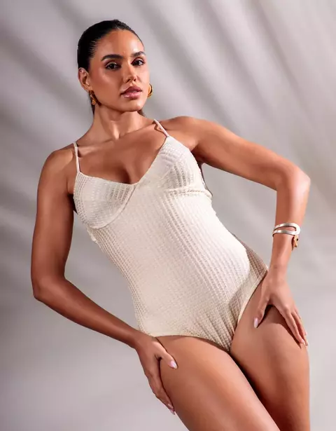 Maiô estruturado com aro e bojo - comprar online