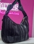 Cartera con correa nudo