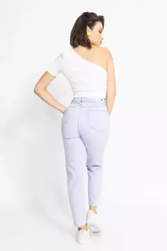 Calça Jeans Lilás Biotipo - comprar online