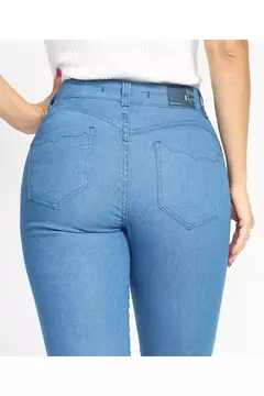 Calça Jeans Skinny na internet