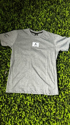 REMERA PARCHE