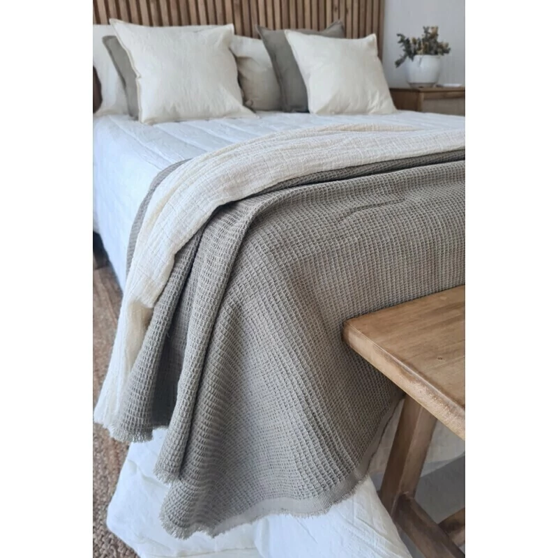 Pie de cama NIDO