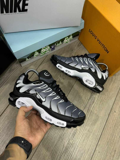 Nike TN colores - comprar online