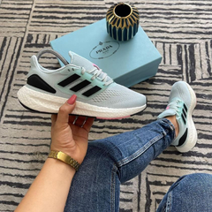 Adidas Ultraboost en internet