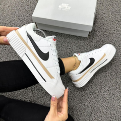 Nike Court Legacy