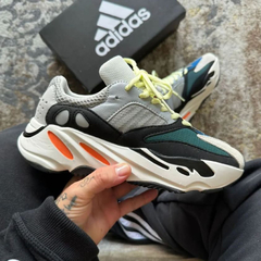 Yezzy 700 - comprar online