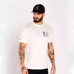 T-SHIRT REGULAR BASICA RAINBOW BUH na internet