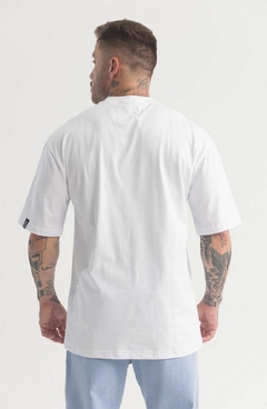 CAMISETA OVERSIZED PELETIZADA YED EXCLUSIVE na internet