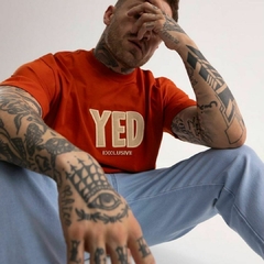 CAMISETA YED APLICACAO PLUSH YED EXCLUSIVE - comprar online