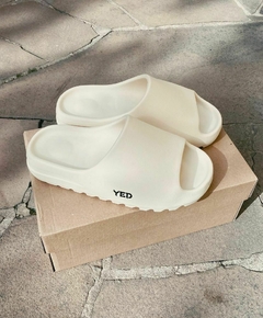 Imagem do CHINELO SLIDE EVA TRATORADO YED EXCLUSIVE