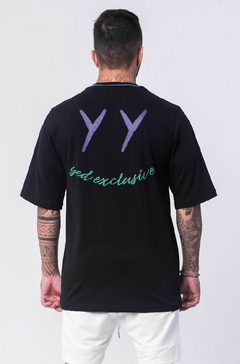 CAMISETA OVERSIZED SMILE YED EXCLUSIVE