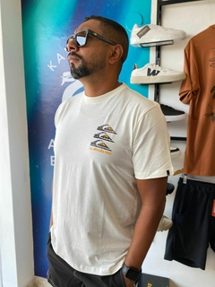 CAMISETA M/C VERTICAL LOGOS QUIKSILVER
