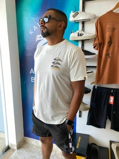 CAMISETA M/C VERTICAL LOGOS QUIKSILVER - comprar online