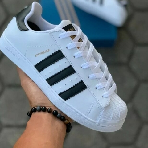 Tênis Adidas