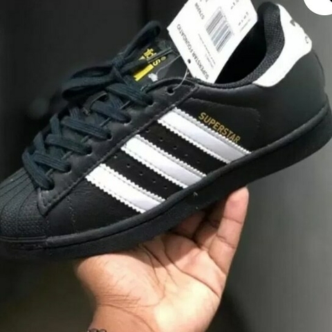 Tênis Adidas