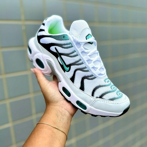 Tênis Nike TN