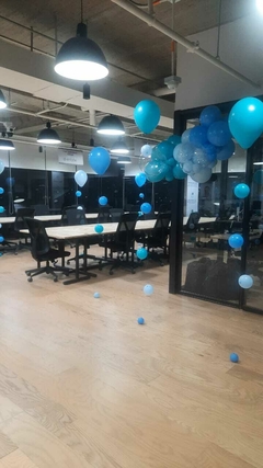 Globos con helio para oficina en internet