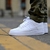 Nike Air Force na internet